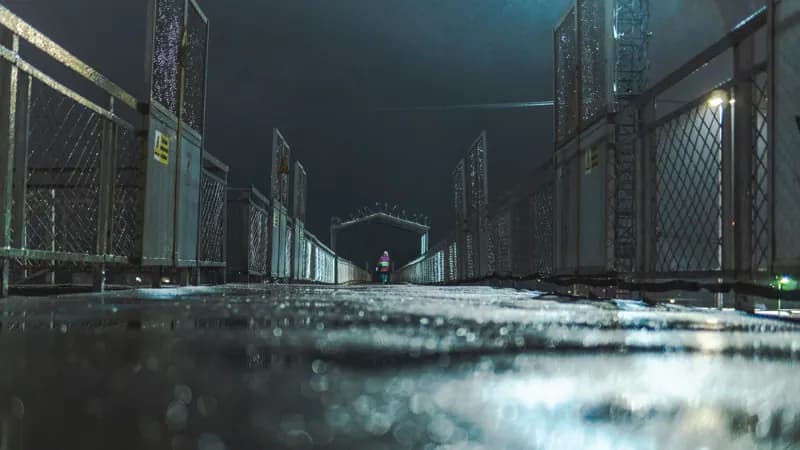 Киров, Россия — уличная фотография, март 2020