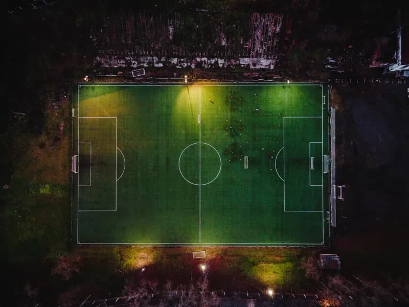 Белая Холуница, Россия — уличная фотография, ноябрь 2020