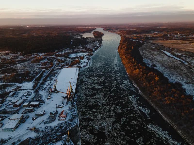 Киров, Россия — уличная фотография, ноябрь 2020