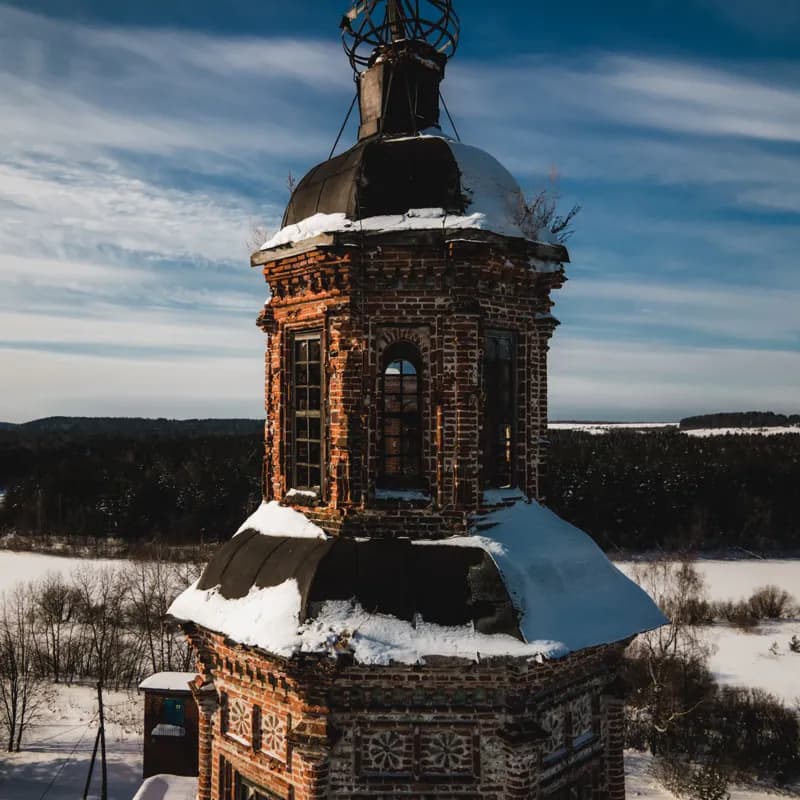 Белая Холуница, Россия — уличная фотография, февраль 2021