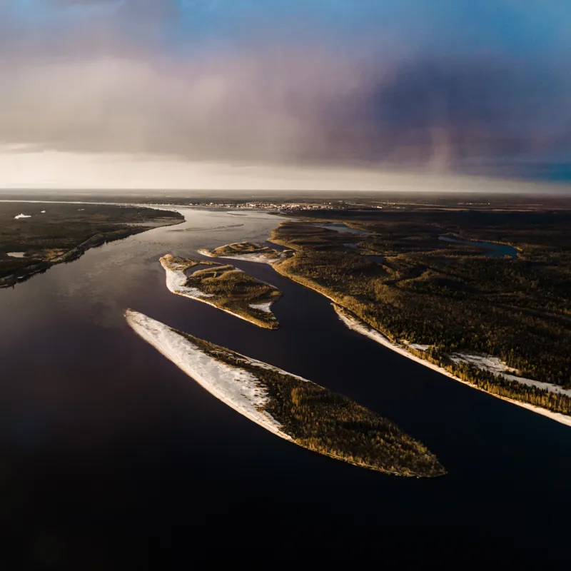 Новый Уренгой, Россия — уличная фотография, июнь 2021