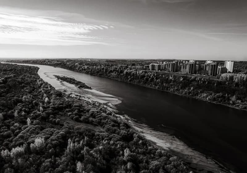 Киров, Россия — уличная фотография, сентябрь 2021