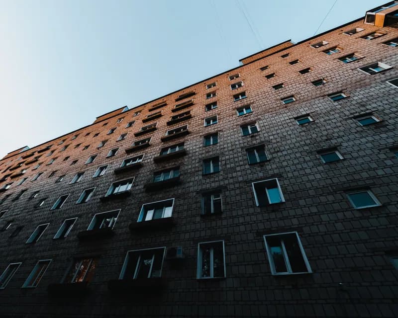 Киров, Россия — уличная фотография, июнь 2022