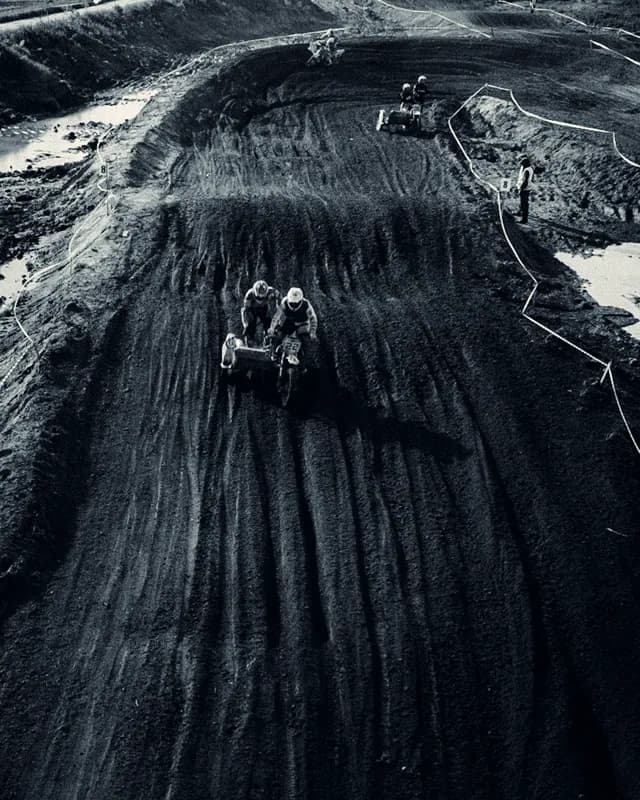 Киров, Россия — уличная фотография, июнь 2022