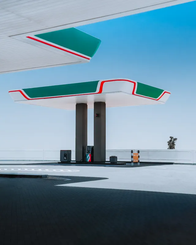 Dubai, UAE — street photography, May 2024